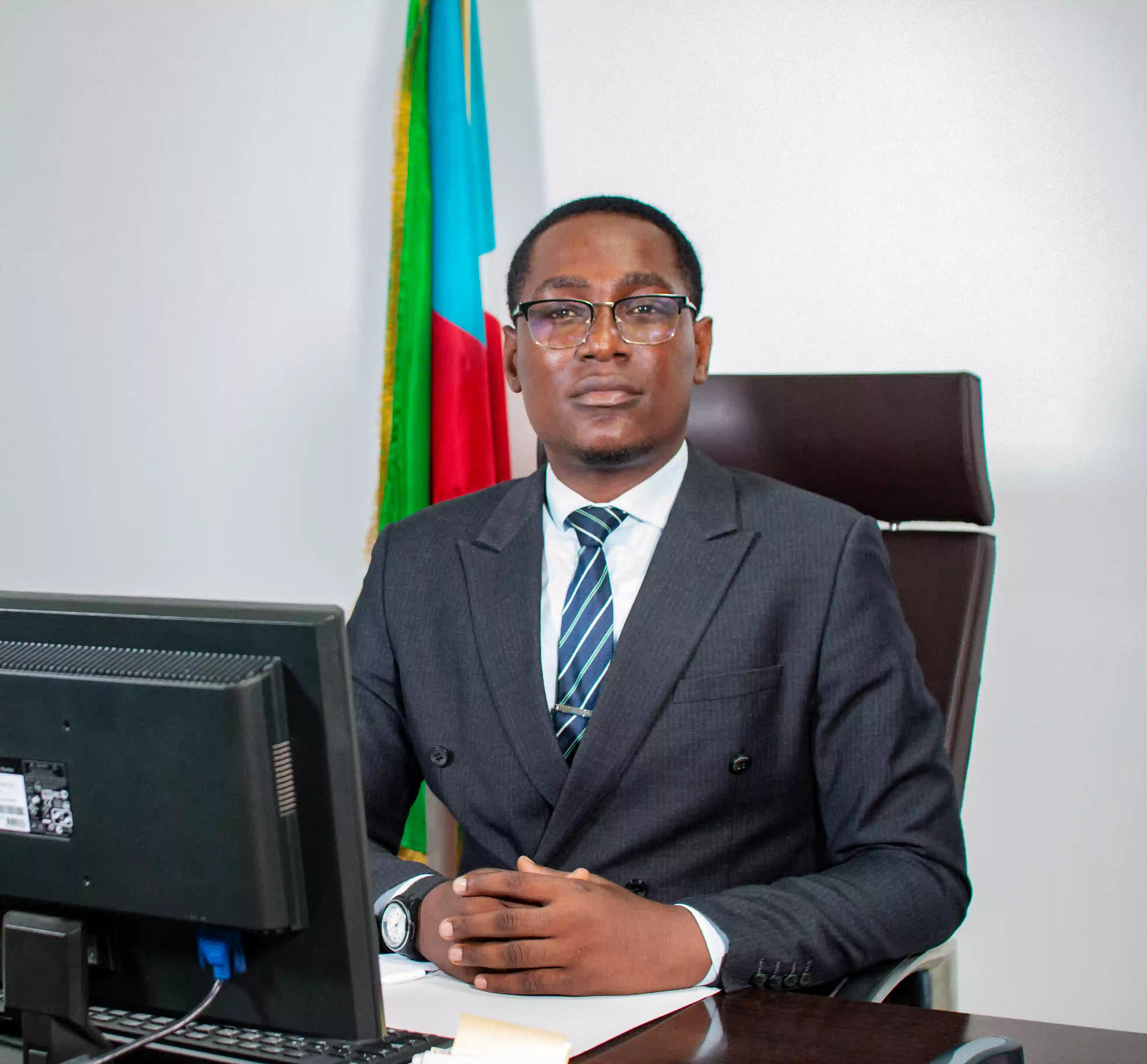  Ilmo. Sr. Don Hilario Mitogo Miko Mikue,