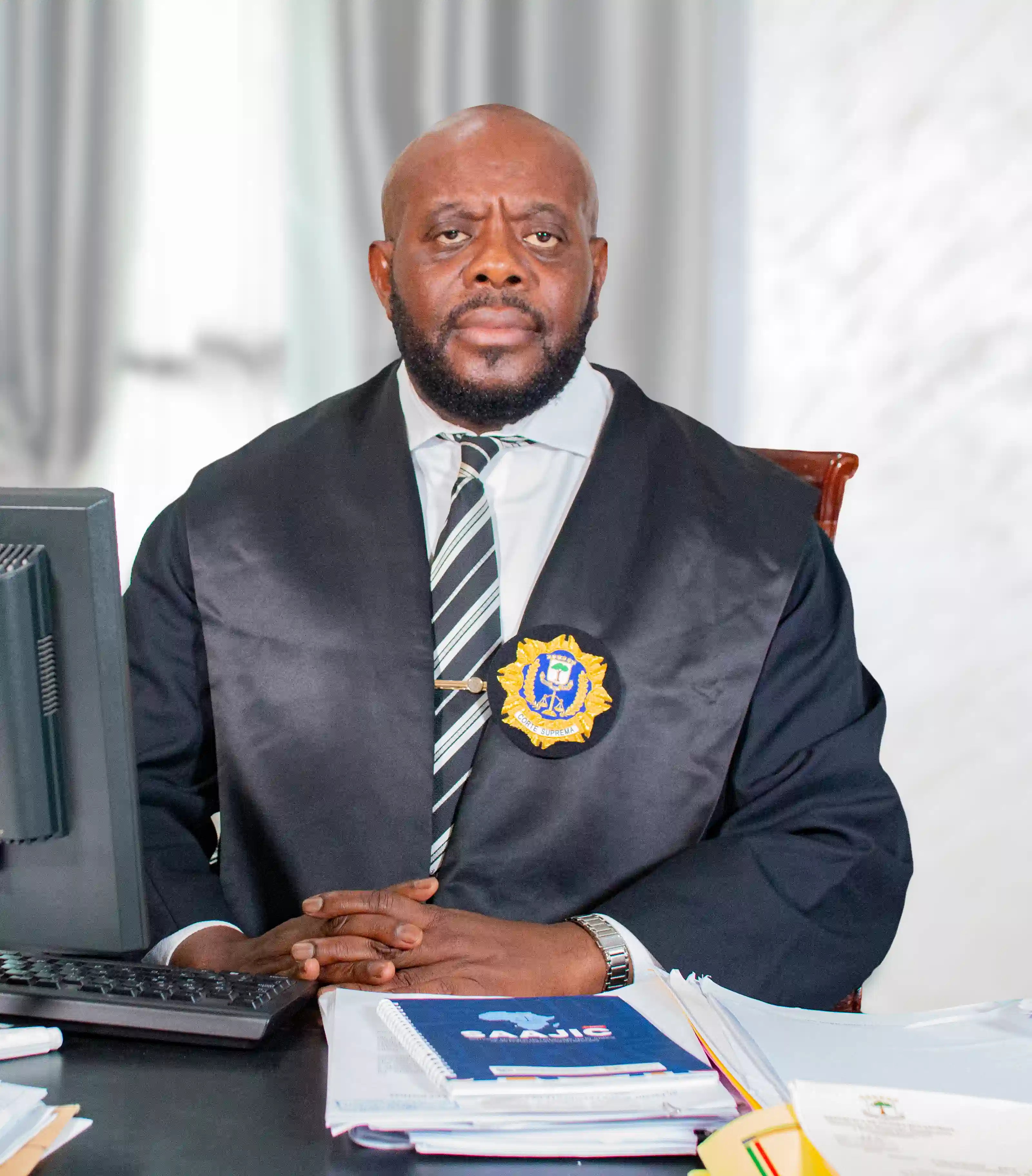 Excmo. Sr. Don Francisco Evuy Nguema Mikue